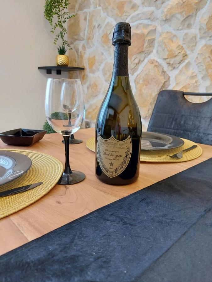 Ferienwohnung Split Luxury Oasis Exterior foto
